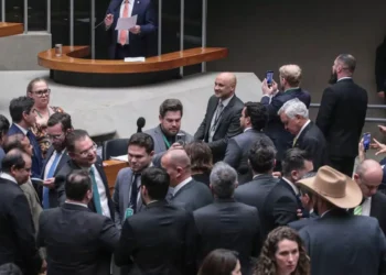 PL da Dosimetria beneficia criminosos comuns, dizem especialistas