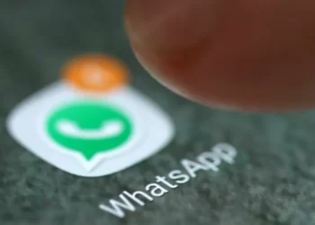Brasileiro está falando menos de política no WhatsApp, mostra estudo