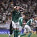 Palmeiras faz 3 a 0 no Atlético, mas reage tarde no Brasileirão e vê o Flamengo ser campeão