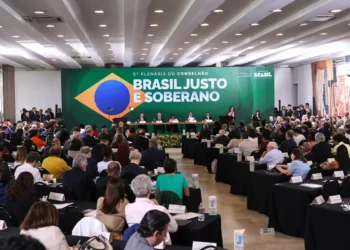 Conselhão entrega a Lula propostas de metas de desenvolvimento do país