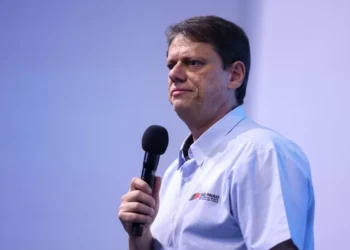 Insatisfeito com Tarcísio e certo da candidatura de Flávio, PP marca reuniões para lançar nome em SP