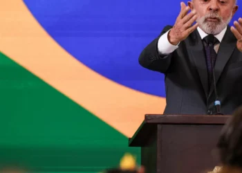 No Conselhão, Lula pede fim da escala 6×1 e ações contra o feminicídio