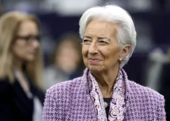 BCE não mexe nos juros e mantém taxa nos 2%