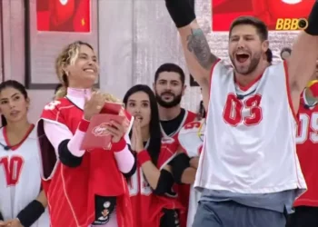 BBB 26: Jonas Sulzbach vence prova do anjo e está imune