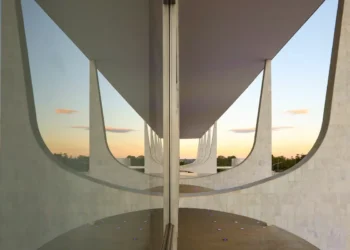 Lula cita caso Master e defende PEC da Segurança Pública