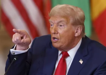 Apesar de oposição de países árabes, governo Trump diz que ataque no Irã é ‘provável’