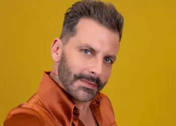 Henri Castelli deixa o BBB 26 por orientação médica após crises convulsivas
