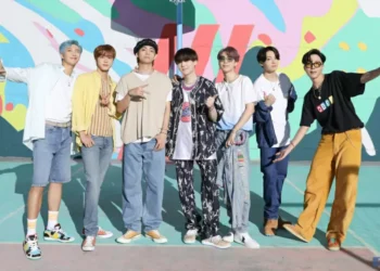 BTS anuncia álbum para março e turnê mundial