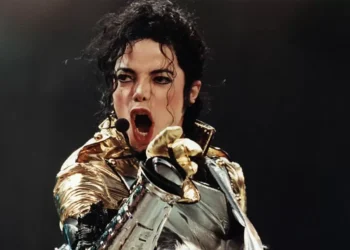 Cinebiografia de Michael Jackson ganha trailer poderoso