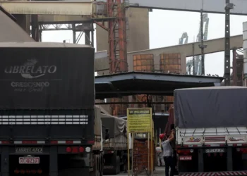 Senado aprova PEC sobre locais de descanso de motoristas profissionais