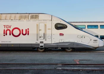 Governo admite que CP possa comprar até 26 comboios de alta velocidade mas só autoriza já a compra de 12