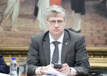 Marcel van Hattem diz estar redigindo pedido de impeachment de Toffoli