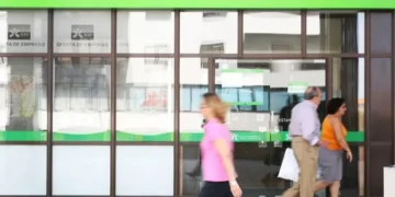 Número de desempregados inscritos sobe 3,8% em janeiro face a dezembro