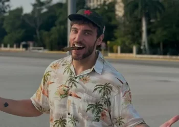 Leo Lins é absolvido de condenação a oito anos de prisão