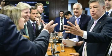 CPMI do INSS aprova quebra de sigilo de Lulinha e convoca André Moura