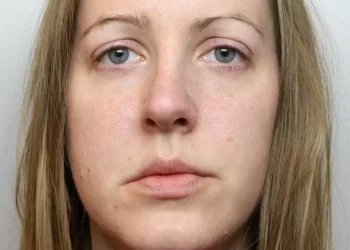 ‘Investigando Lucy Letby’: documentário da Netflix sobre assassina de bebês questiona negligência do sistema de saúde