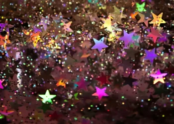 Brilho sustentável: a receita secreta de glitter caseiro que vai salvar seu look e o planeta neste Carnaval